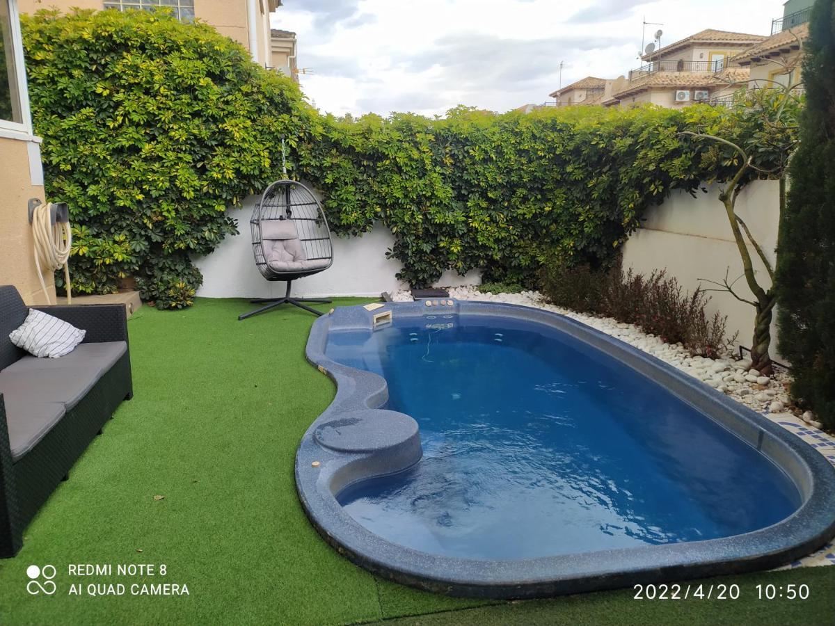 Villa La Zenia Orihuela Exterior photo